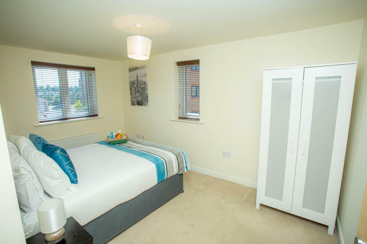 Lake View Apartment Northampton Extérieur photo